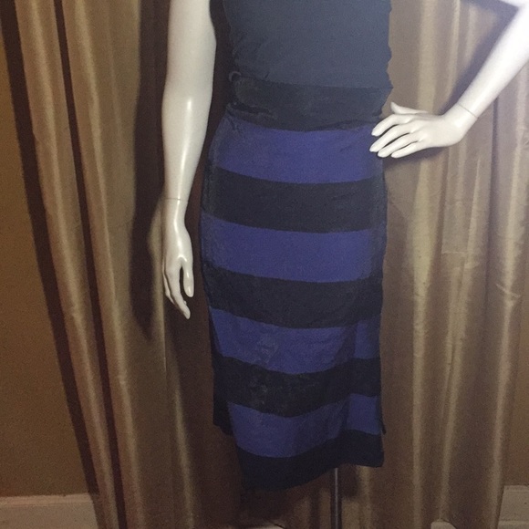 Banana Republic Stripe Skirt - Picture 2 of 3